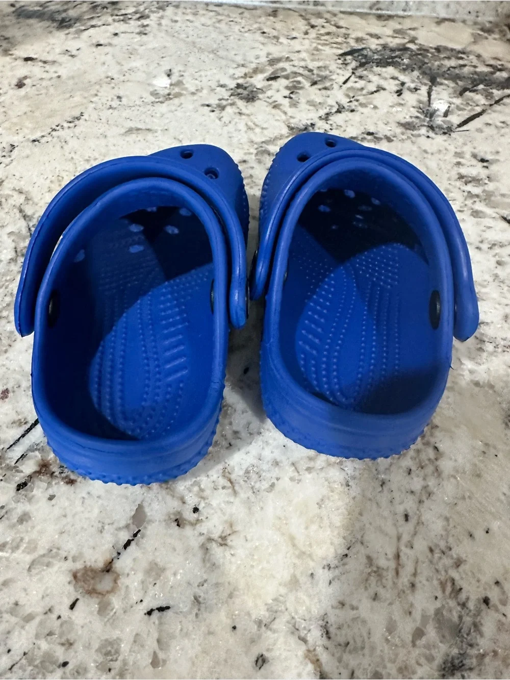 Crocs Kids Classic Clog in Blue - infant 2/3